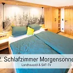 Eger - Entspannter Urlaub Mit Baby & Kleinkind - Wahlweise Modern Oder Guenstige Fewos - Ruhig Am Ende Der Strasse - Kaelbchen Fuettern - Traktor Fahren - Freie Fahrt Mit Den Hoernerbahnen In Sommersaison - E-ladestation - E-bike Verlei Διαμέρισμα Immenstadt im Allgäu