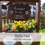 Eger - Entspannter Urlaub Mit Baby & Kleinkind - Wahlweise Modern Oder Guenstige Fewos - Ruhig Am Ende Der Strasse - Kaelbchen Fuettern - Traktor Fahren - Freie Fahrt Mit Den Hoernerbahnen In Sommersaison - E-ladestation - E-bike Verlei アパート *