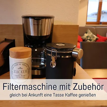Eger - Entspannter Urlaub Mit Baby & Kleinkind - Wahlweise Modern Oder Guenstige Fewos - Ruhig Am Ende Der Strasse - Kaelbchen Fuettern - Traktor Fahren - Freie Fahrt Mit Den Hoernerbahnen In Sommersaison - E-ladestation - E-bike Verlei Immenstadt im Allgäu